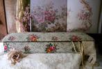 Oude Franse stoffen doos met rozen *Marries*, Antiek en Kunst, Verzenden