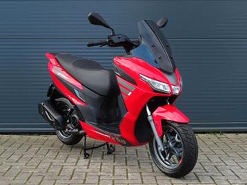 APRILIA SXR 50 APRILIA SXR 50i sport  beschikbaar voor biedingen