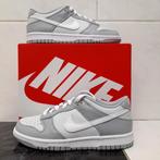 Nike dunk Low Two Tone Grey (GS) maat 37,5, Schoenen, Nieuw, Jongen of Meisje, Ophalen of Verzenden