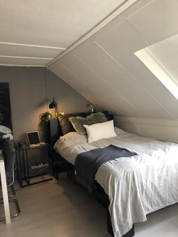 Bedframe + Hoofdbord