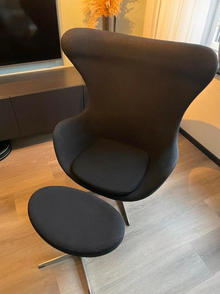 Egg Chair (fauteuil) met hocker - Zo goed als nieuw!, Huis en Inrichting, Fauteuils, Zo goed als nieuw, Stof, 75 tot 100 cm, Ophalen