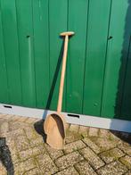 Oude houten hoos met nostalgische waarde, Ophalen