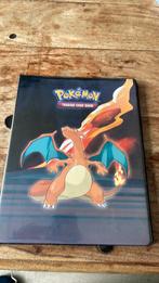 Charizard verzamelmap vol met Engelse kaarten, Ophalen of Verzenden, Zo goed als nieuw, Meerdere kaarten