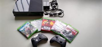 Xbox One + 2 controllers + 5 topgames – Compleet en klaar vo beschikbaar voor biedingen