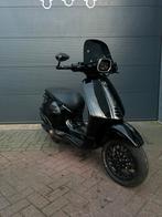 Vespa sprint 80cc, Fietsen en Brommers, Scooters | Vespa, Ophalen, Maximaal 45 km/u, Vespa S, Zo goed als nieuw