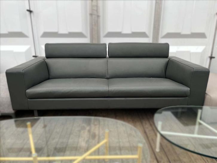 Leolux Horatio bank leer – showroommodel, Huis en Inrichting, Banken | Complete zithoeken, Zo goed als nieuw, Leer, Ophalen of Verzenden