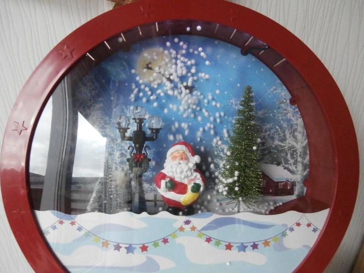 Luxe Kerstkrans Kerstman met Sneeuw, Muziek en Verlichting, Diversen, Kerst, Ophalen of Verzenden