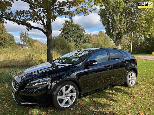 Volvo V40 1.6 T2 Kinetic, Auto's, Volvo, Bedrijf, Te koop, V40, ABS, Airbags, Airconditioning, Boordcomputer, Centrale vergrendeling