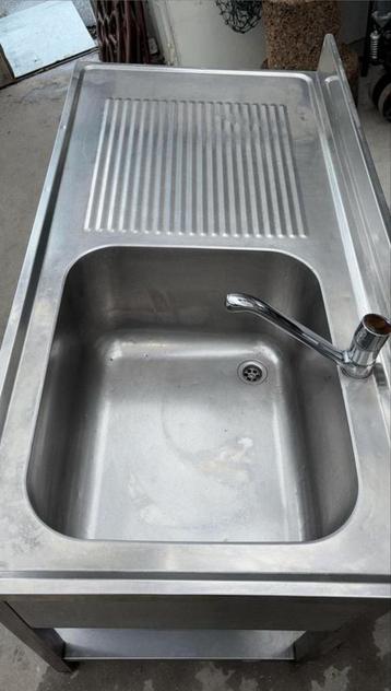 Wastafel RVS.   beschikbaar voor biedingen