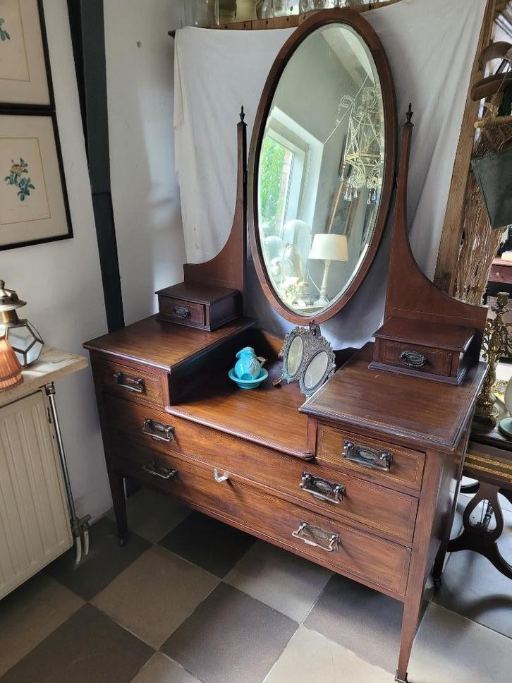 Antieke kaptafel ingelegd hout op wieltjes, Antiek en Kunst, Curiosa en Brocante, Ophalen