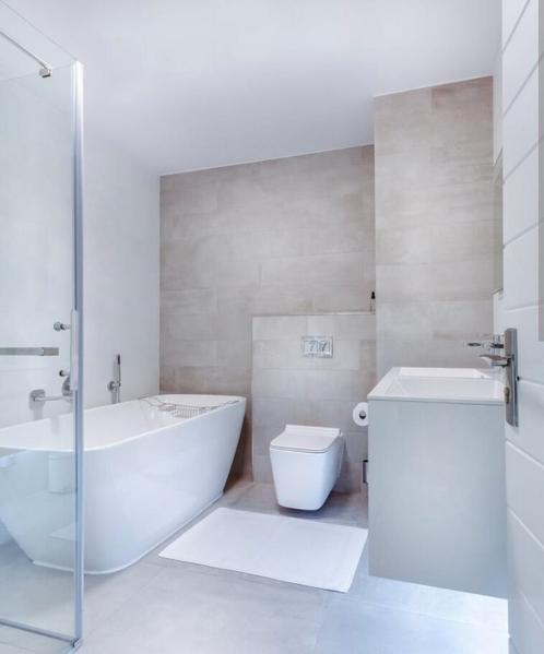 Badkamer renovatie 20jaar+ ervaring, Huis en Inrichting, Badkamer | Complete badkamers, Nieuw, Met bad, Met douche, Ophalen of Verzenden