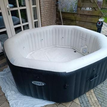 Intex opblaasbare jacuzzi 6 persoons beschikbaar voor biedingen