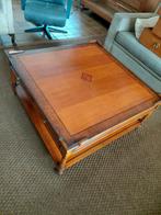 Mooie houten salontafel, Huis en Inrichting, Ophalen, 50 tot 100 cm, Klassiek, Vierkant