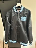 Mitchell & Ness UNC Tar Heels Satin Jacket – Size M, Ophalen of Verzenden, Zo goed als nieuw, Maat 48/50 (M), Zwart