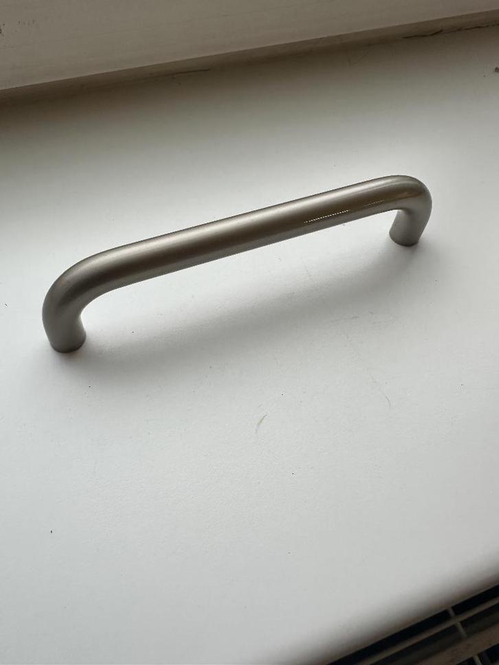 9 Stevige metalen handgrepen, Huis en Inrichting, Keuken | Keukenelementen, Nieuw, Minder dan 100 cm, Minder dan 50 cm, Minder dan 25 cm