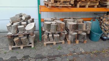 Brandhout Haardhout Stamhout eiken Kachelhout 25-30CM  beschikbaar voor biedingen