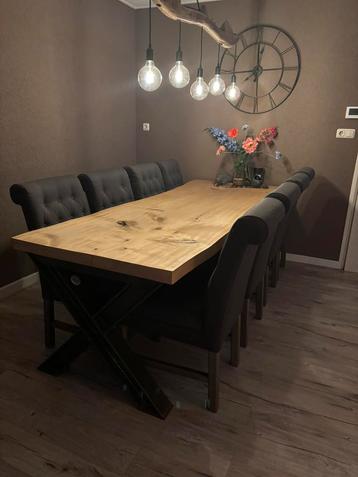 Eetkamerstoelen 8 stuks beschikbaar voor biedingen