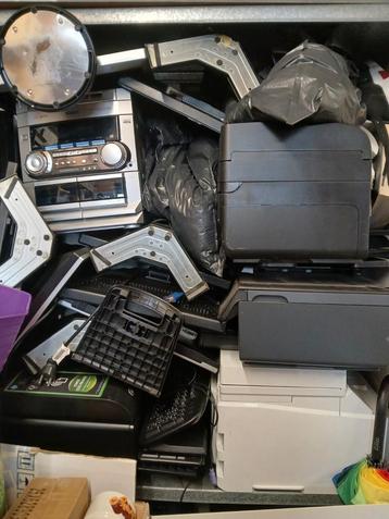 te koop diverse apparatuur  beschikbaar voor biedingen