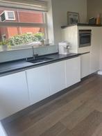 RECHTE EILAND KEUKEN INCLUSIEF APPARATUUR, Huis en Inrichting, Ophalen, Wit, Graniet of Steen, Enkelwandige keuken
