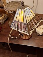 Art deco tiffany stijl lampje, Huis en Inrichting, Lampen | Wandlampen, Ophalen of Verzenden, Zo goed als nieuw, Glas
