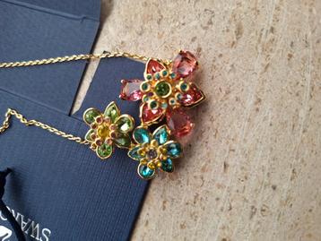Nieuwe Swarovski Ketting Bloem Kristallen beschikbaar voor biedingen
