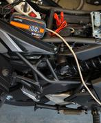 Motorfiets automatische acculader, Genieweg 4A1 Assendelft, Nieuw, Ophalen of Verzenden, Info@motorkledingweb.nl