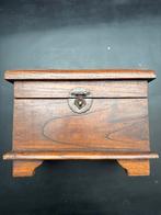 Vintage Houten Kistje - Zwaar Hout, Ophalen of Verzenden, Gebruikt, Overige houtsoorten, Minder dan 50 cm