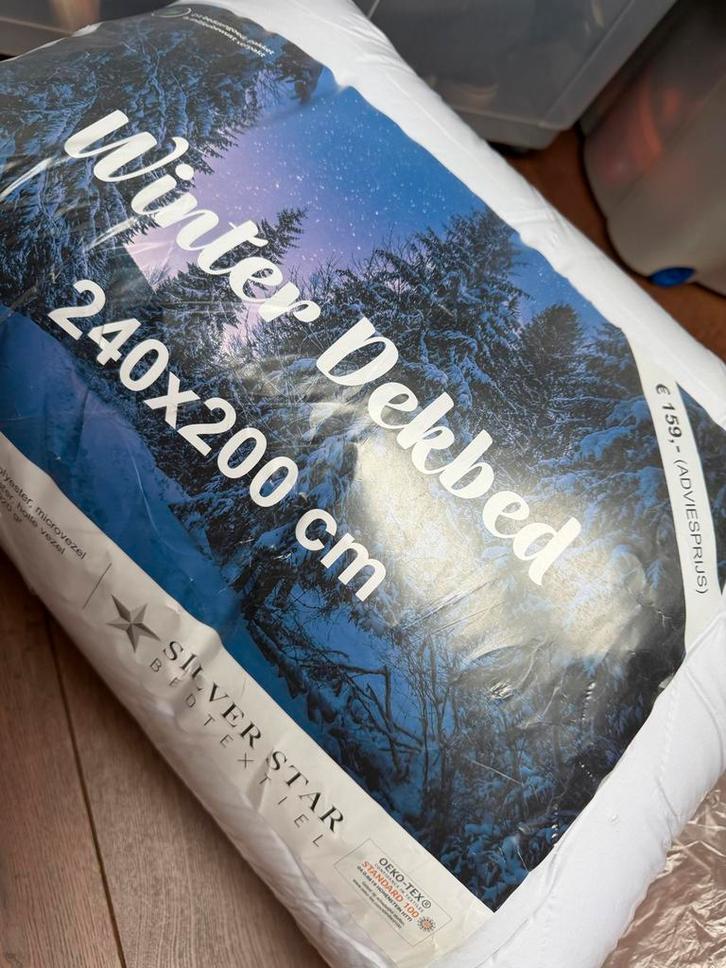 Nieuw Winter Dekbed 240x200 cm, Huis en Inrichting, Slaapkamer | Beddengoed, Nieuw, Deken of Dekbed, Overige maten, Wit, Ophalen