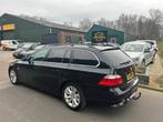 BMW 5-serie Touring 520i,VOLL OPTIEAUTOMAAT,MULTIMEDIA,LEDER, Auto's, Automaat, Achterwielaandrijving, 4 cilinders, Zwart