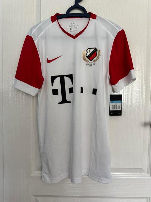 FC Utrecht home jersey 2020/2021 Gesigneerd, Sport en Fitness, Voetbal, Zo goed als nieuw, Shirt, Ophalen of Verzenden