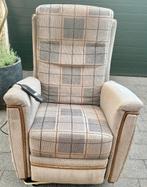 Goed werkende comfortabele sta op stoel, Huis en Inrichting, Fauteuils, Ophalen, Gebruikt, 75 tot 100 cm, Stof