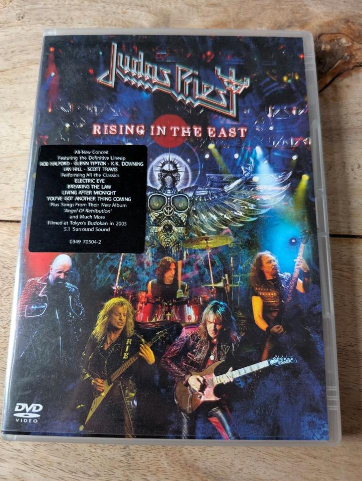 Judas Priest - Rising In The East DVD, Cd's en Dvd's, Dvd's | Muziek en Concerten, Zo goed als nieuw, Muziek en Concerten, Vanaf 16 jaar