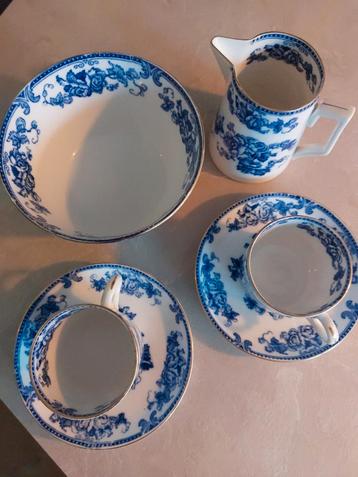Antiek Davenport Thee Service - Blue Rose beschikbaar voor biedingen