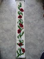 Borduurwerk schellenkoord "Rozen rood" met ornamenten., Ophalen of Verzenden, Zo goed als nieuw, Handborduren, Overige typen
