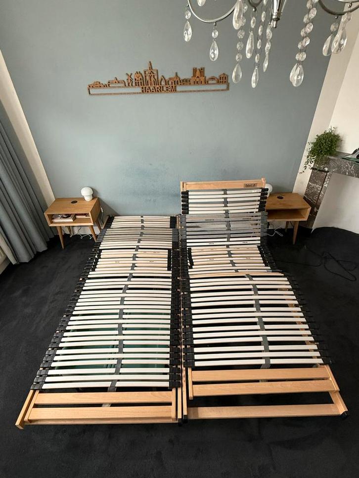 2x Elektrisch Verstelbare Lattenbodem 90x220, merk Omimat, Huis en Inrichting, Slaapkamer | Matrassen en Bedbodems, Gebruikt, Bedbodem
