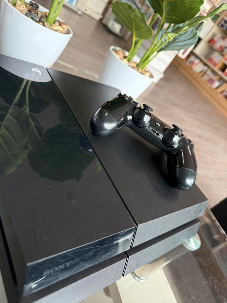 Sony PlayStation 4, Spelcomputers en Games, Spelcomputers | Sony PlayStation 4, Zo goed als nieuw, Original, Met 1 controller