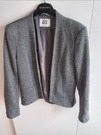 38 leuk openvallend jasje, kleur grijs/off white gemeleerd, Maat 38/40 (M), Vero Moda, Ophalen of Verzenden, Zo goed als nieuw