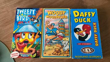 Diverse vintage videobanden jeugd VHS beschikbaar voor biedingen