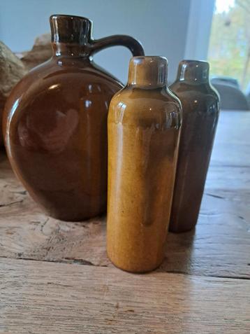 Leuke vaasjes set, 18 cm hoog beschikbaar voor biedingen