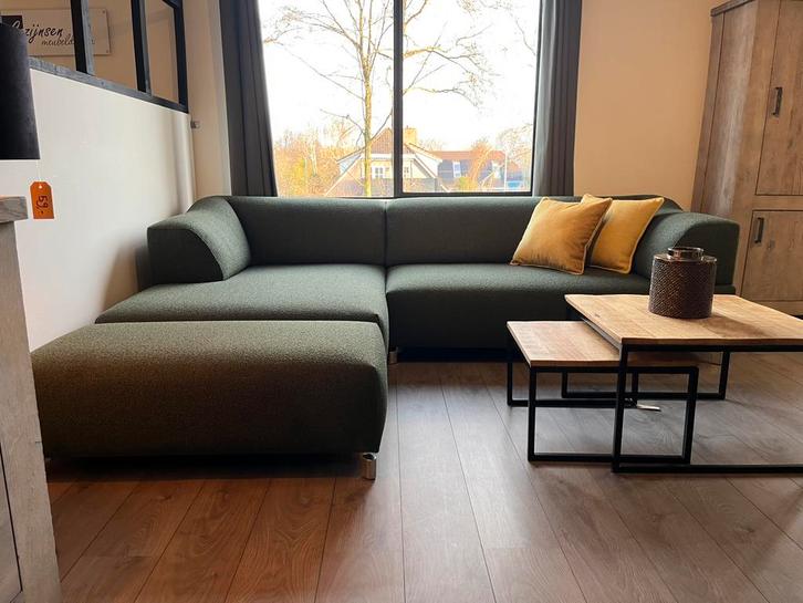 Leolux Faya Lobi ploegstof Monza groen, Huis en Inrichting, Banken | Bankstellen, Zo goed als nieuw, Hoekbank, Vierpersoons of meer