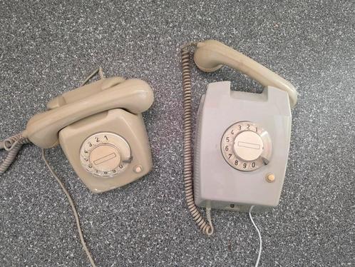 Vintage PTT T65 Telefoon en W65 Telefoon, Antiek en Kunst, Antiek | Tv's en Audio, Ophalen