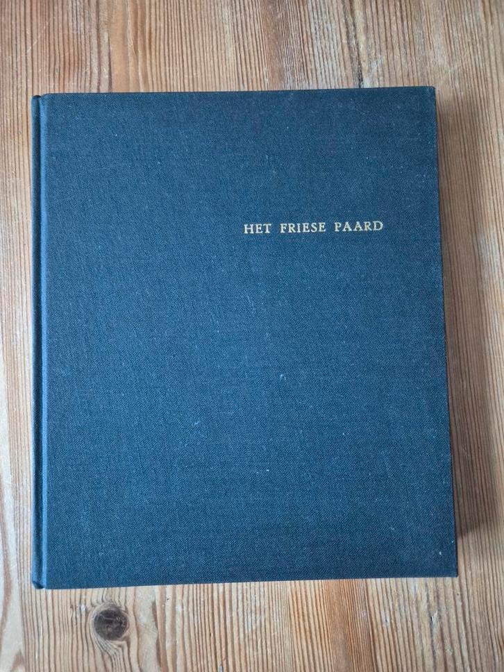 Het Friese Paard - Boek over Friese paarden, Boeken, Kunst en Cultuur | Architectuur, Zo goed als nieuw, Overige onderwerpen, Ophalen of Verzenden