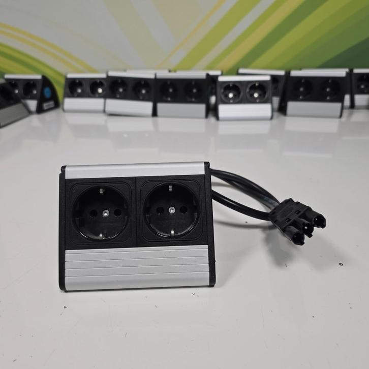 Partij 2-voudige bureaustekkerdoos opbouw stopcontacten, Doe-het-zelf en Verbouw, Elektra en Kabels, Nieuw, Overige typen, Ophalen of Verzenden