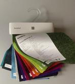 2 Originale stalenboeken van Kvadrat Divina MD en Melange 2, Hobby en Vrije tijd, Stoffen en Lappen, Wol, Overige kleuren, Nieuw