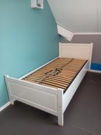 Bed ( hemnes) 90x200 wit eenpersoonsbed met lattenbodem, Huis en Inrichting, Slaapkamer | Bedden, 90 cm, Wit, Zo goed als nieuw