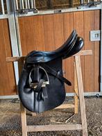 Stübben Scandica 18inch veelzijdigheidszadel, Dieren en Toebehoren, Ophalen, Gebruikt, Overige soorten
