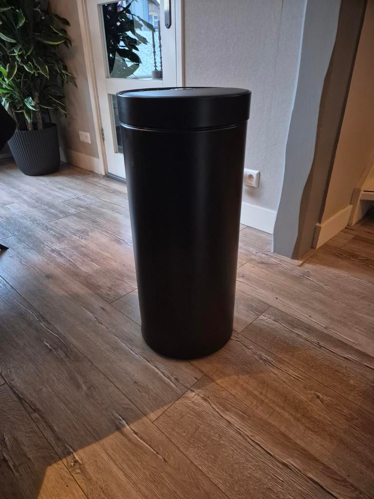 Prullenbak met sensor moa zwart 30l 30 liter, 40 liter of meer, Ophalen of Verzenden, Zo goed als nieuw, Rvs