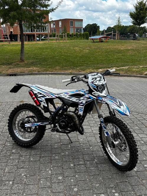 2021 beta rr50 enduro, Fietsen en Brommers, Brommers | Crossbrommers, Zo goed als nieuw, Overige merken, Ophalen