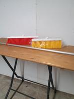 Bezem met aluminium steel kunststof handvat merk coronet, Huis en Inrichting, Ophalen, Nieuw