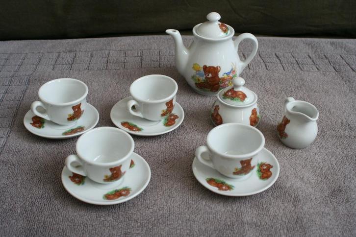Oude zeer mooie apart Kinder Theeserviesje in goede staat, Antiek en Kunst, Antiek | Servies compleet, Ophalen of Verzenden